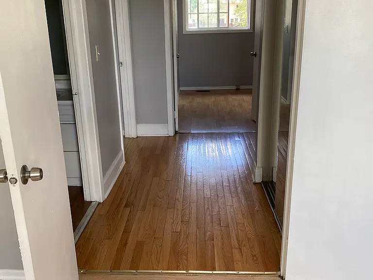 441 Greentree Ln — Photo 25