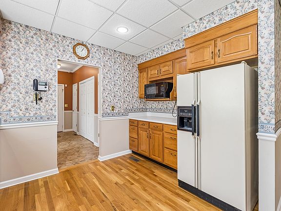 30th image of this home