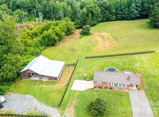 1870 Guildwood Pl SE, Hudson, NC 28638