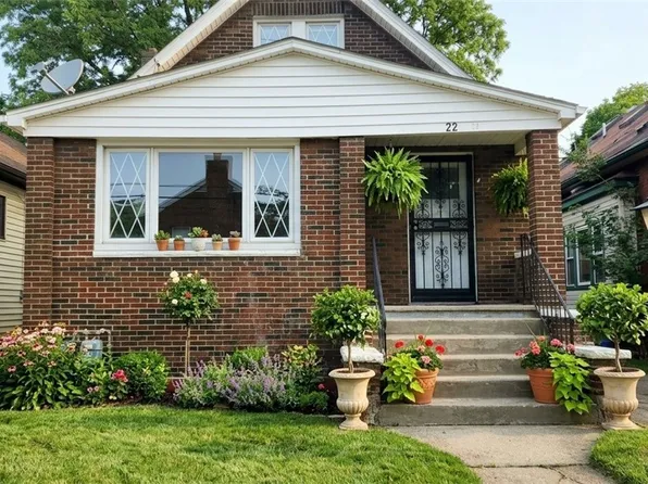22 Fernhill Ave, Buffalo, NY 14215
