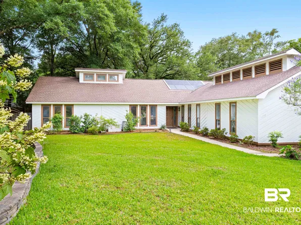 1620 Woodridge Ct, Mobile, AL 36695
