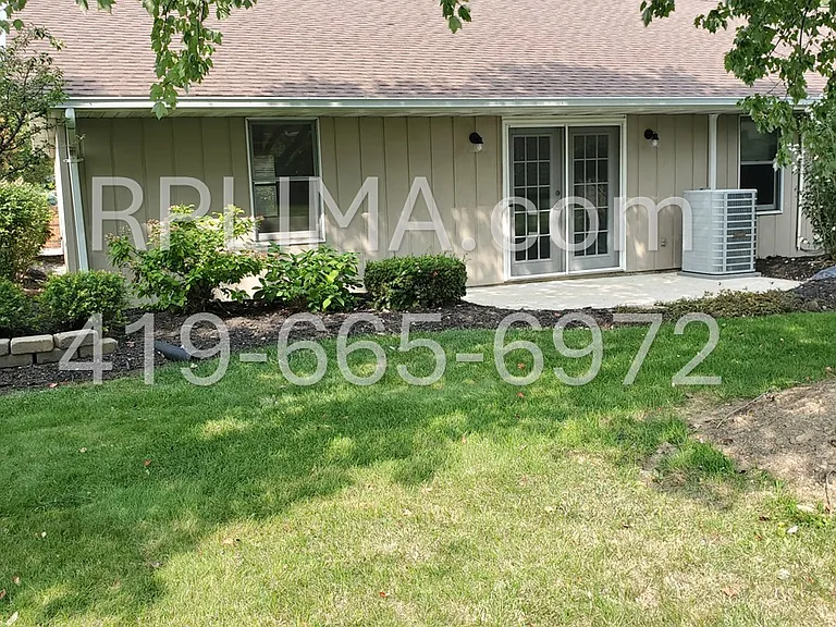 1593 Plainfield Dr — Photo 3