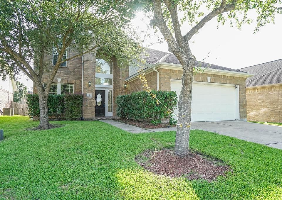 1st image of 317 Marina Oaks Ct