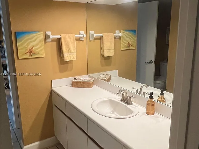 202 Sanctuary Dr — Photo 25