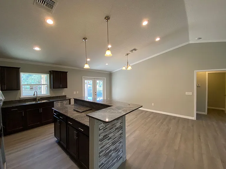 10 Hemlock Circle Ct — Photo 11