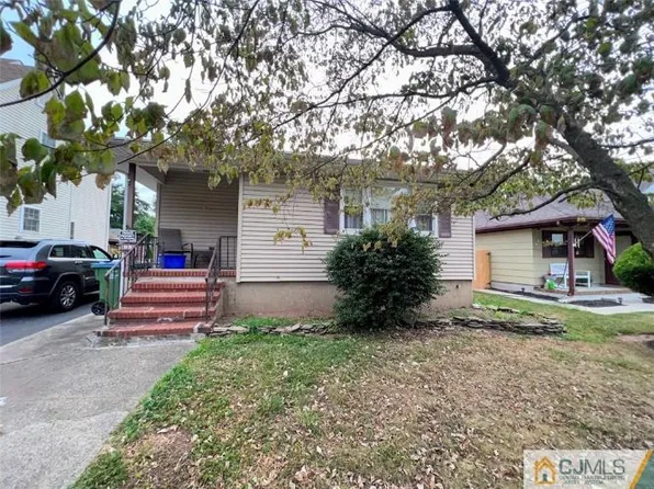 131 Bernard Ave, Edison, NJ 08837
