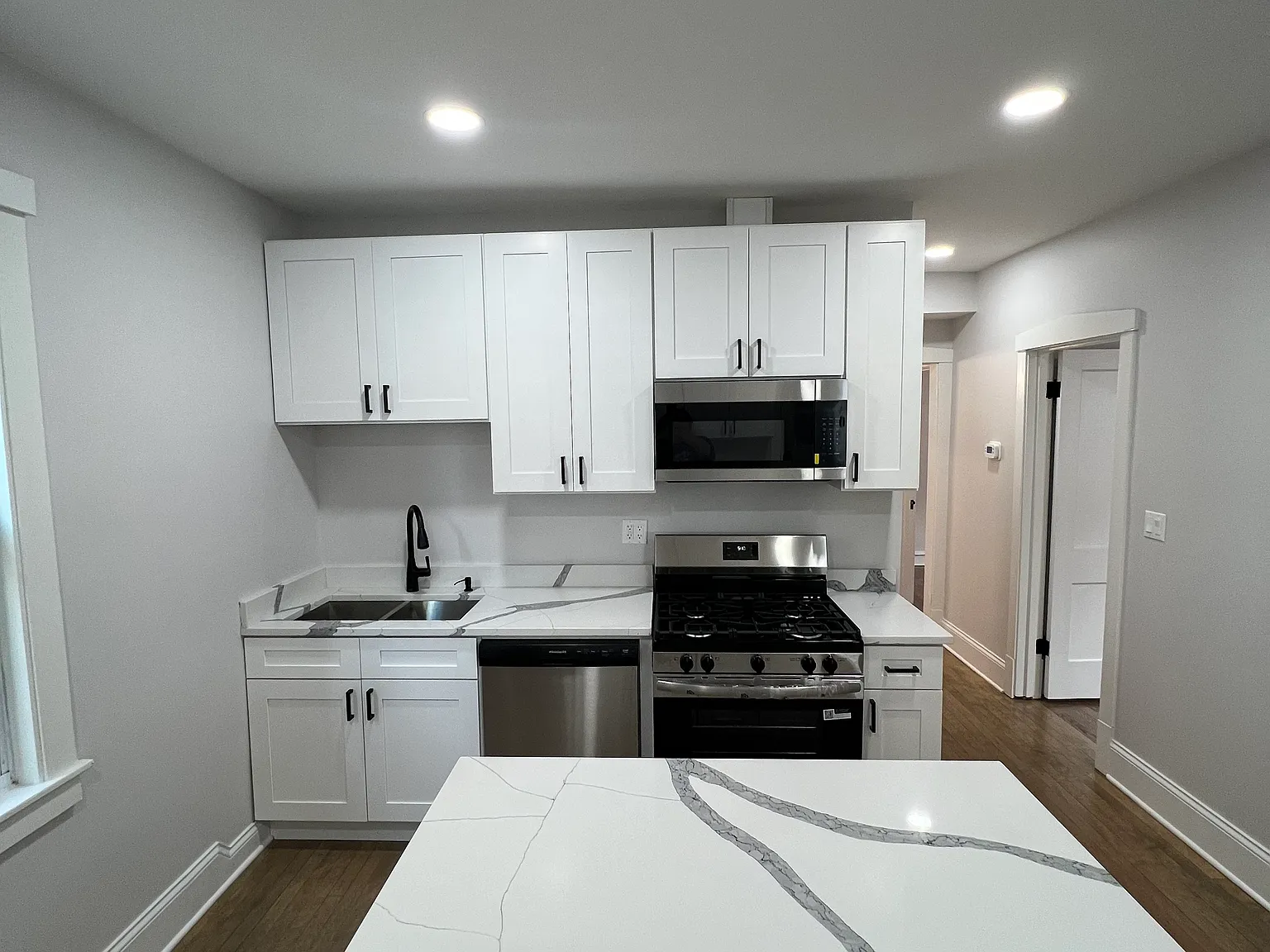 2 bed, $2,050 — Photo 3