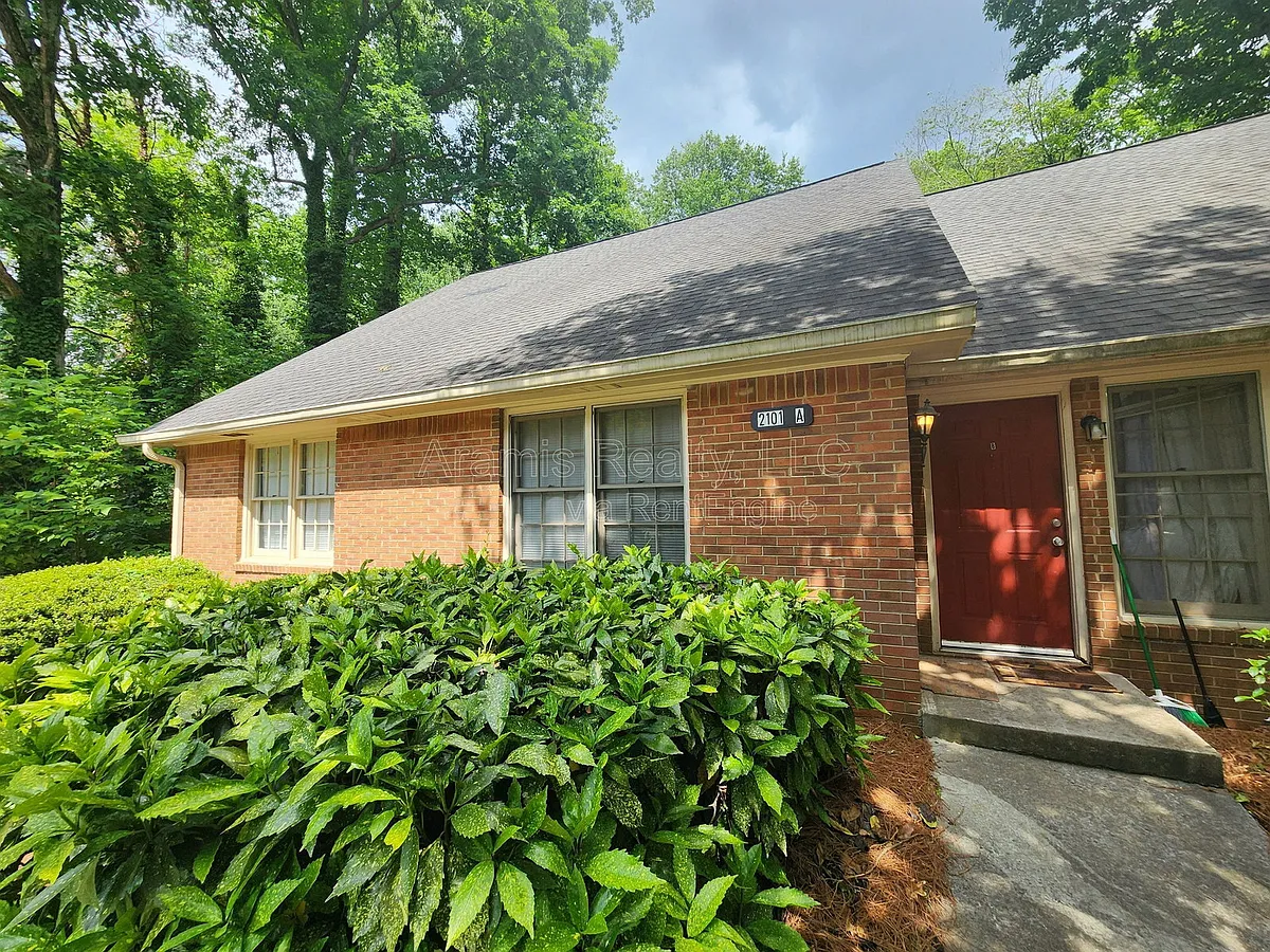 Building Photo - 2101 Wexford Dr #A-1