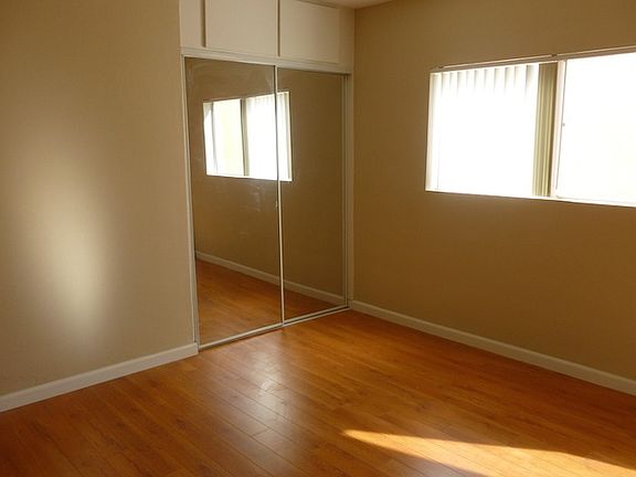 2nd image of 7019 Coldwater Canyon Ave APT 4