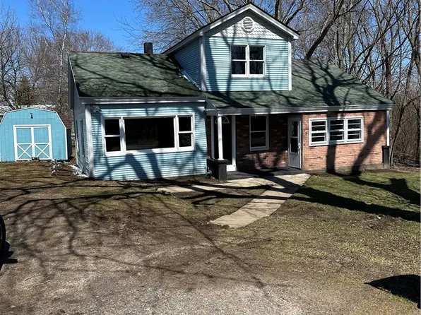 1204 Middle Rd, Oswego, NY 13126