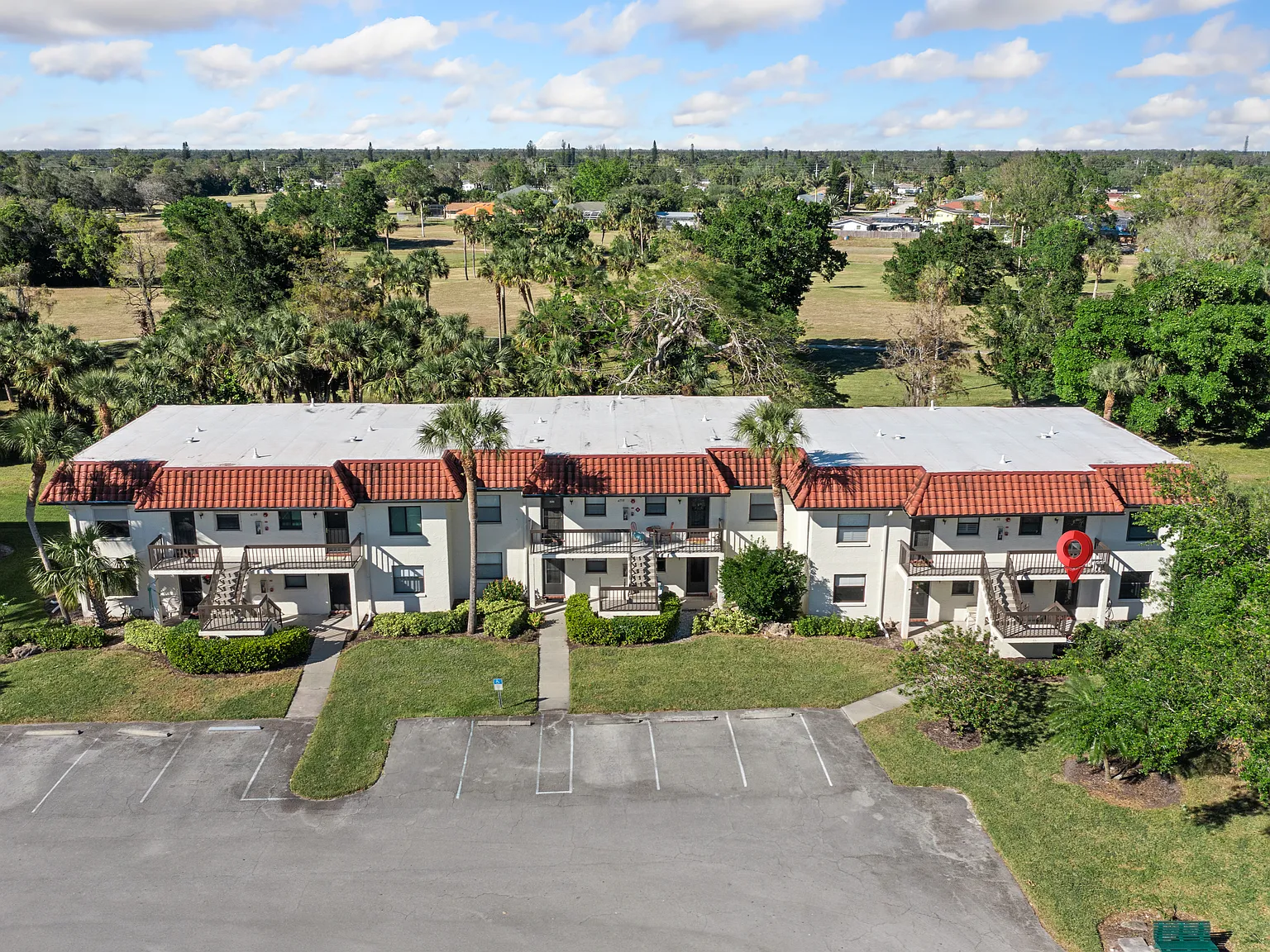 2 bed, 800 sqft, $1,800 — Photo 1