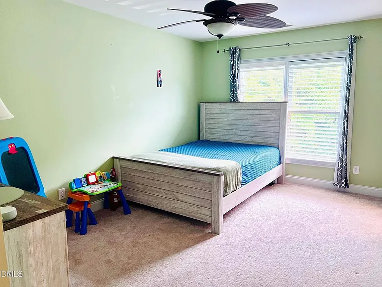 1073 Gold Rock Ln — Photo 18