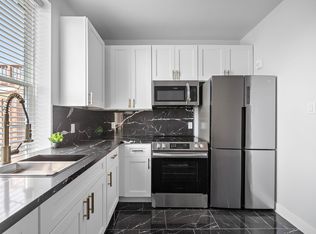 1009 8th St #1, Galveston, TX 77550