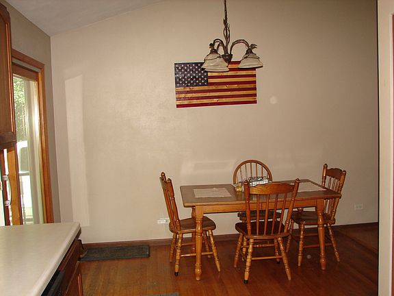 5th image of 514 Garnett Ave