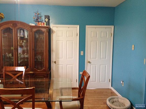 5th image of 103 Belmont Ave #2