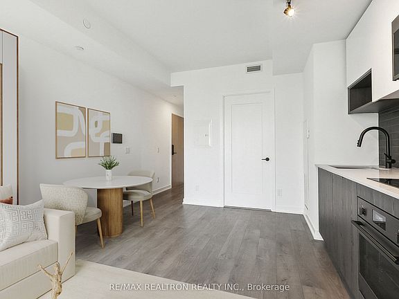 3rd image of 5 Defries St #722