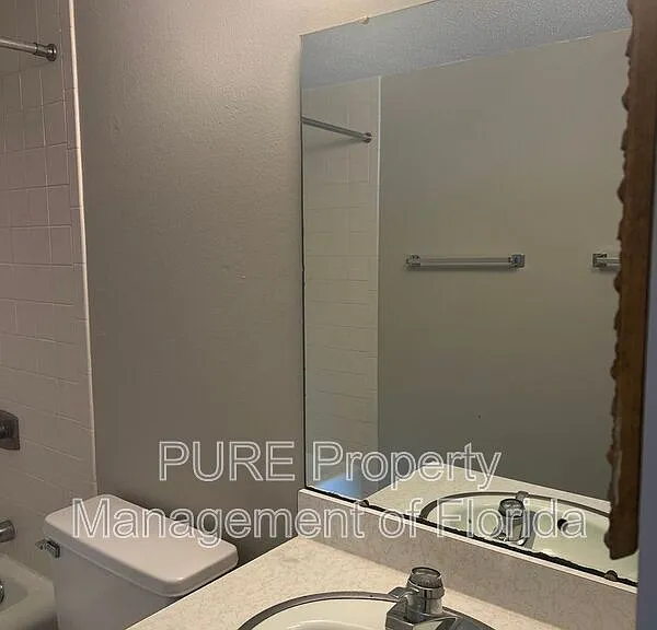 549 Fairways Dr #B — Photo 15