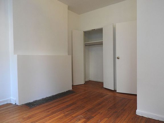 4th image of 161 E 33rd St #3L