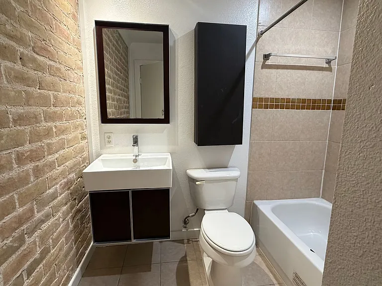 4123 Avondale Ave #106 — Photo 12