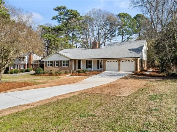 3262 Carriage Way, Marietta, GA 30062
