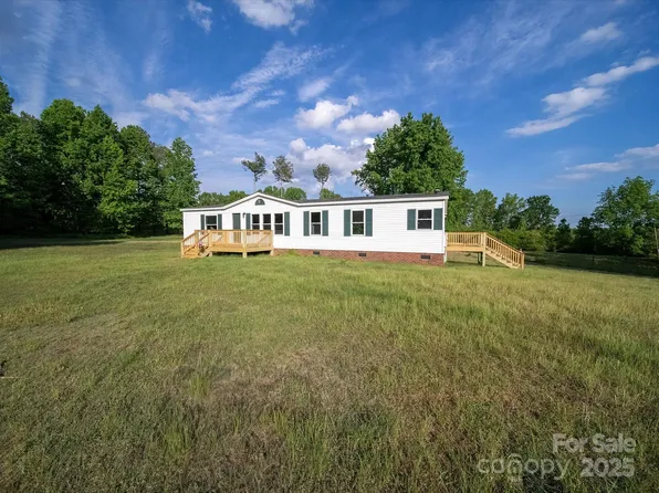 317 Berry Trl, Wadesboro, NC 28170