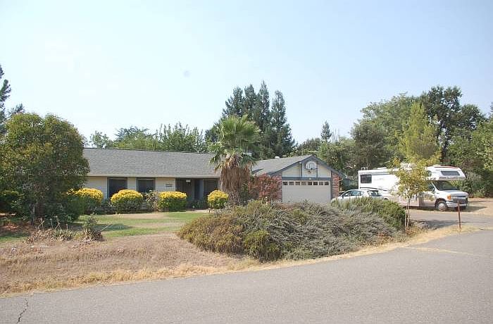 Plenty of RV/Boat Parking