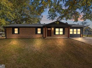 5 Knob Dr, Carrollton, GA 30116