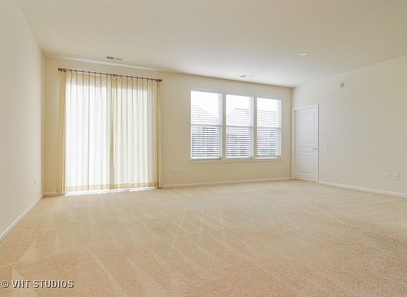 2nd image of 3301 Bagatelle Ln