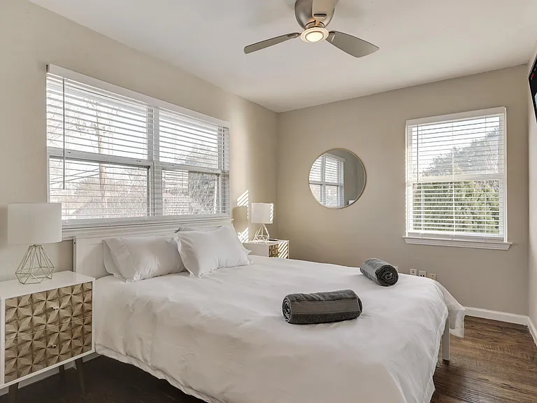 12221 Eunice St — Photo 35