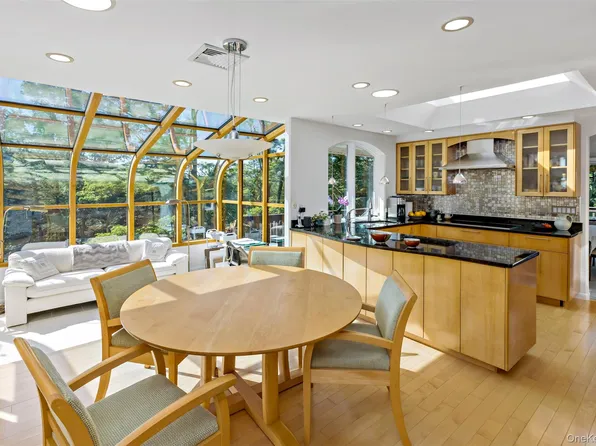 207 E Hook Road, Hopewell Junction, NY 12533