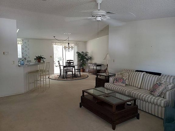 5th image of 24 Winthrop Ln