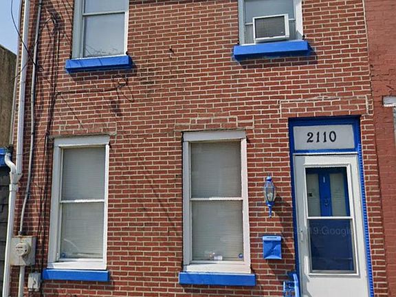 2nd image of 2110 E Clementine St