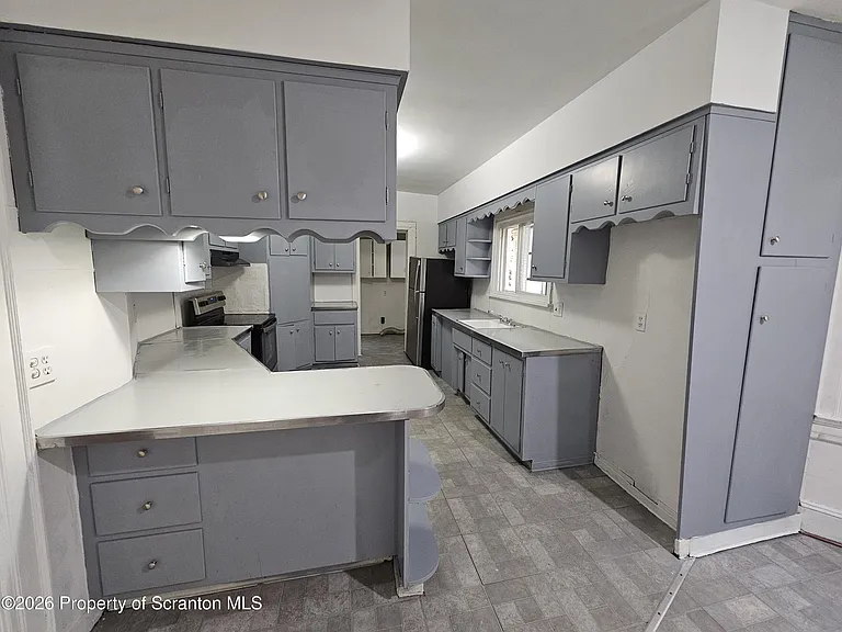 805 Monroe Ave #3 — Photo 3