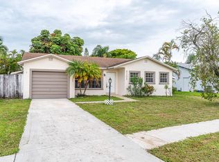 9205 SW 16th Rd E, Boca Raton, FL 33428