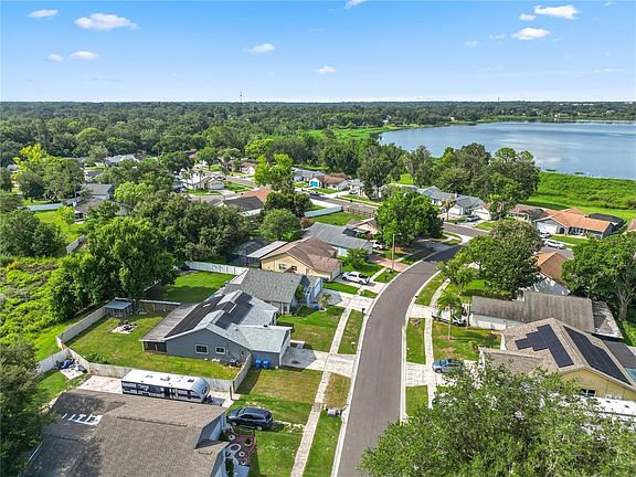 4th image of 2009 Helm Ln