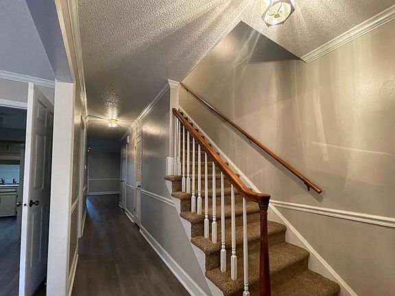 3rd image of 803 W Union St APT C