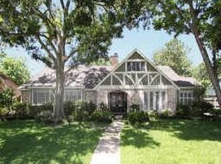 2719 Durban Dr, Houston, TX 77043