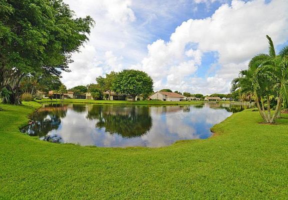 Home For Sale In Boca Delray