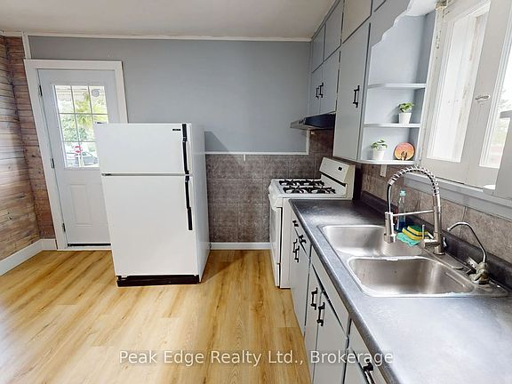 4th image of 281 6th St