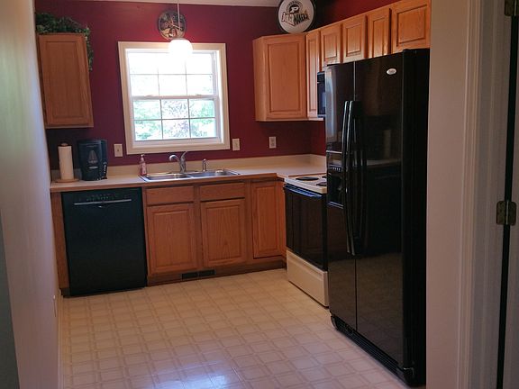 2nd image of 4019 N Lakeside Dr