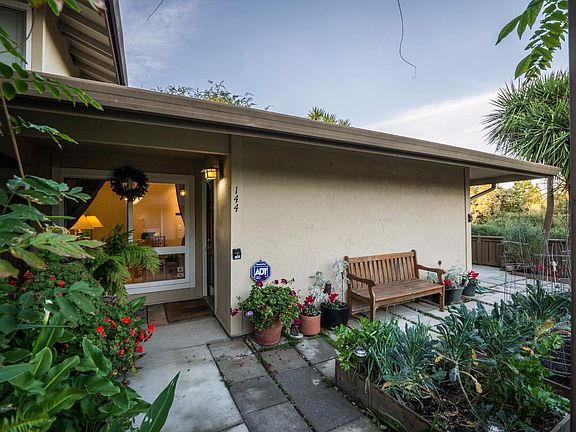 4th image of 144 Palo Verde Ter