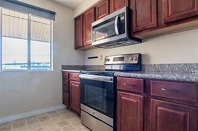 3rd image of 4310 Sandy River Dr #1-52-1