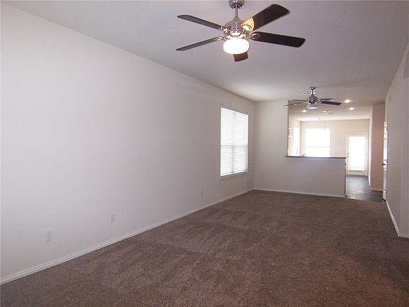 3rd image of 9850 Walnut Hill Dr