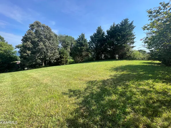 Gail Ln, Jacksboro, TN 37757
