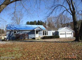 48 Mettowee St, Granville, NY 12832