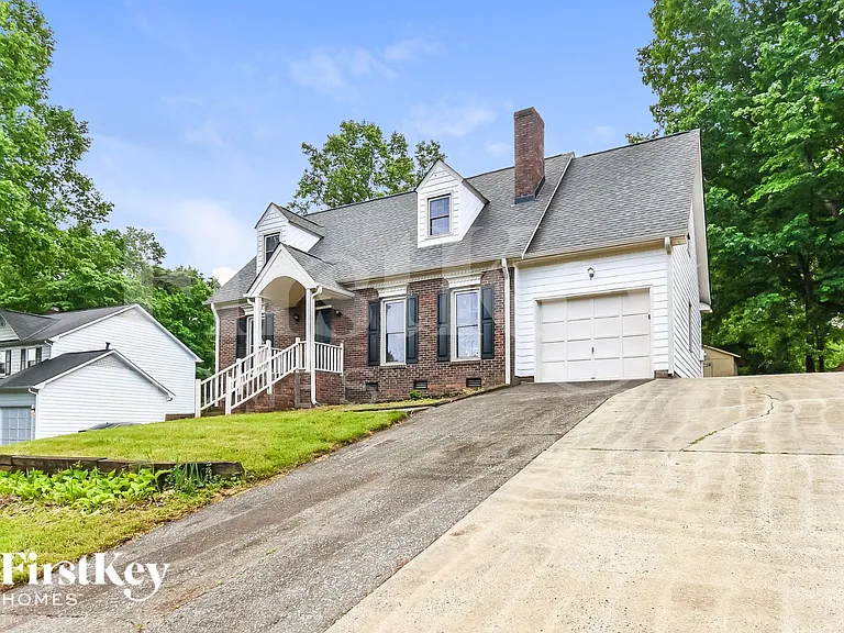 6411 Cardinal Wood Dr — Photo 2