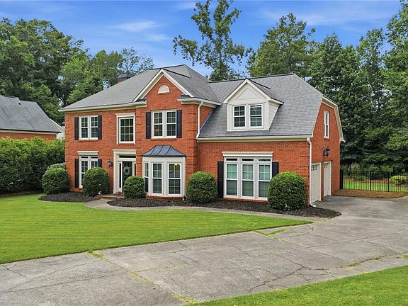 3rd image of 6214 Poplar Bluff Cir