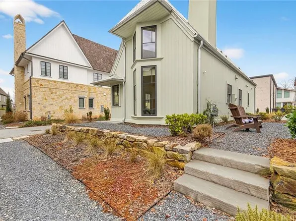 110 Channing Ln, Fayetteville, GA 30214