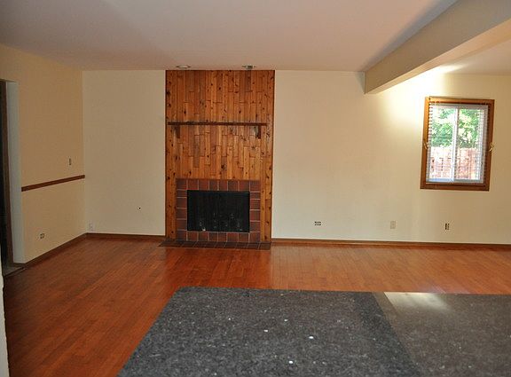 3rd image of 110 Ainslie Dr