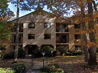 23 Country Club Dr, Manchester, NH 03102